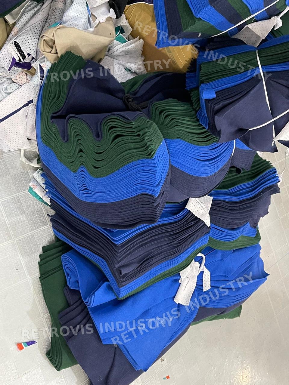 Cutting fabric to pattern