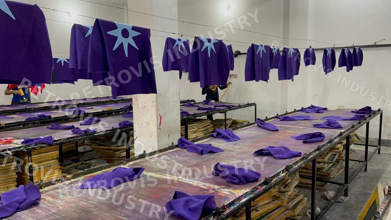 Screen printing station